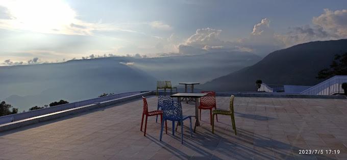 Rendezvous Resort Cherrapunji Exterior foto