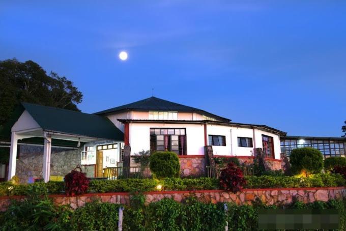 Rendezvous Resort Cherrapunji Exterior foto